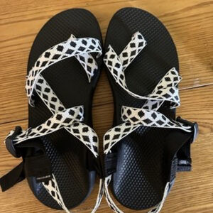 Chaco Women’s Mega Z Cloud Sandal Black White Jacquard Size 11
